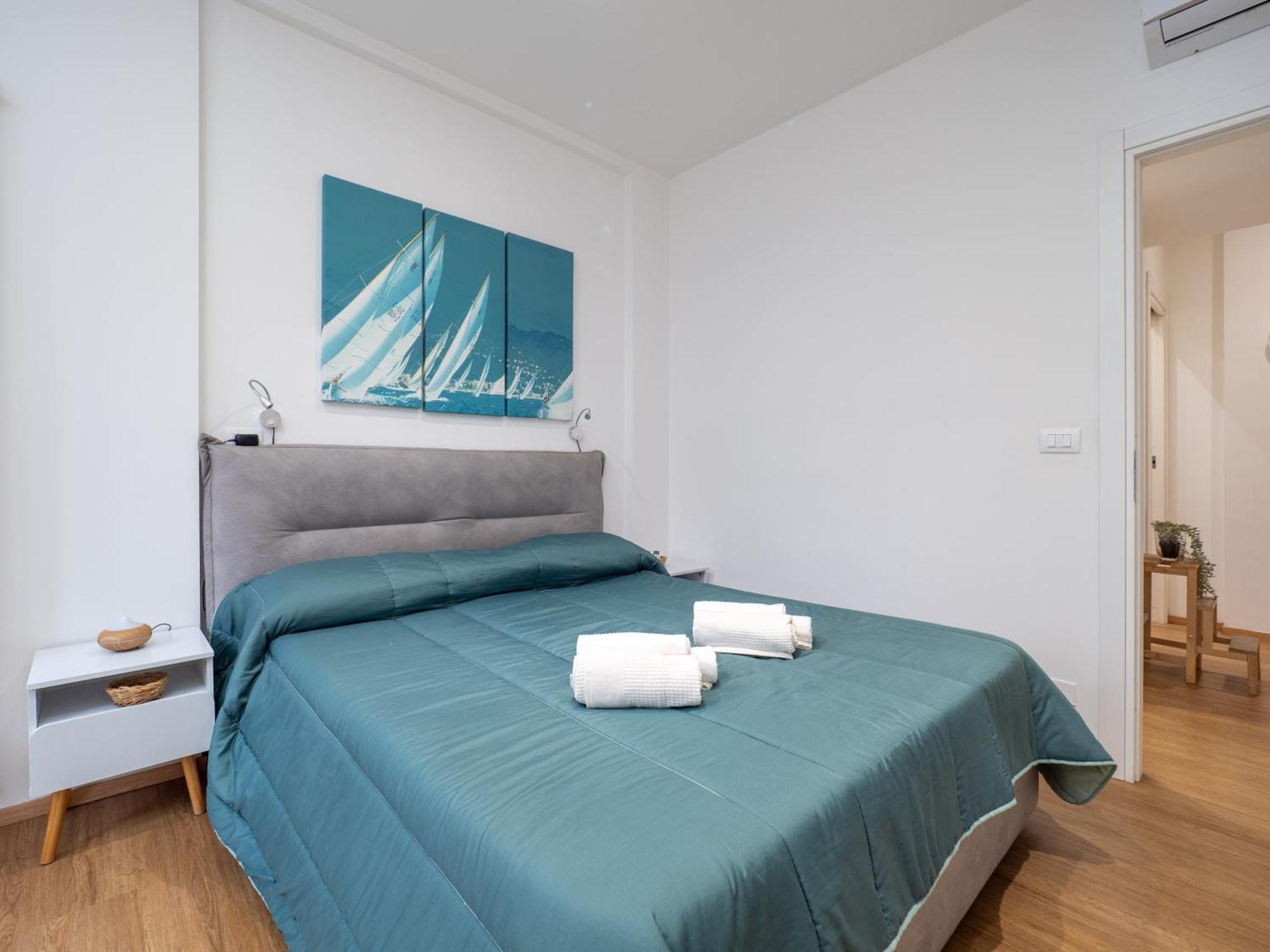 Milano 5 Guests - Modern Apt With Balcony Exterior photo